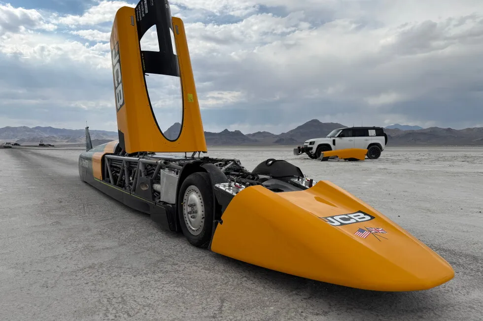 Britain’s Andy Green sets another speed record, this time for fastest run in a hydrogen-powered car