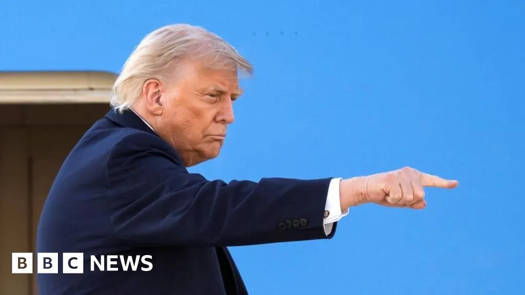 Trump's dramatic plane swap hints at personal stakes of Iran war
