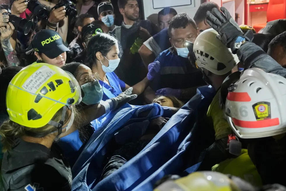 After an earthquake, how long can trapped people survive?
