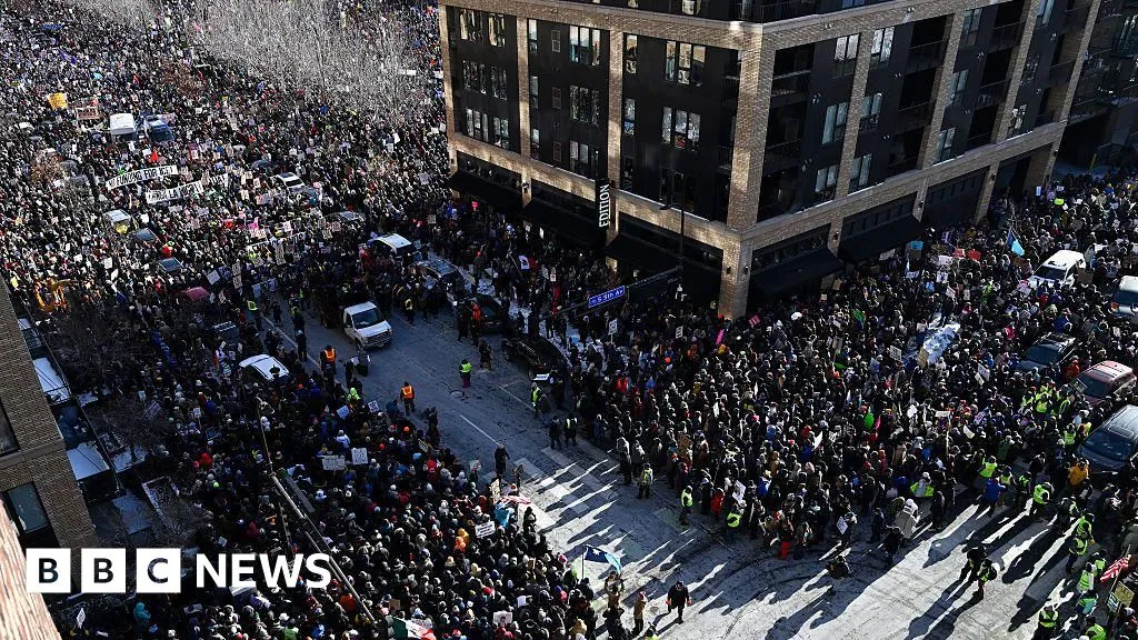 Hundreds of Minnesota businesses close to protest ICE presence