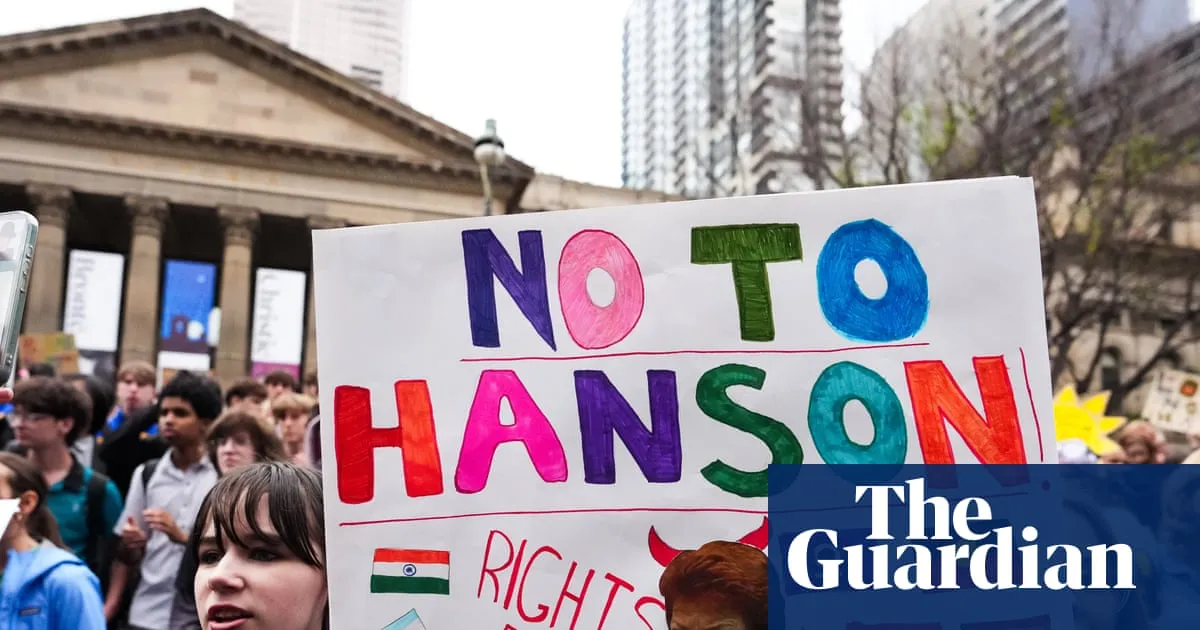 Students shun calls to stay in school as anti-Hanson protesters gather across Australia