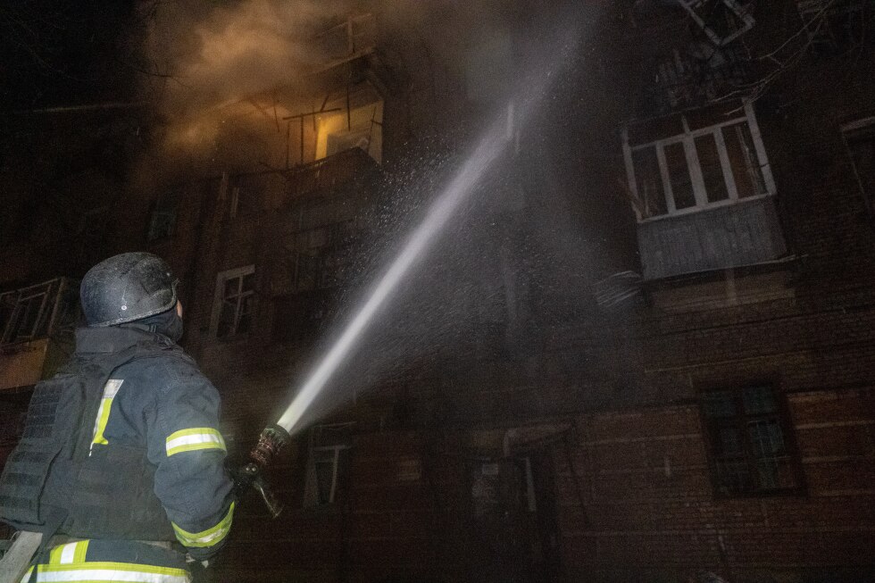 Russian attacks on Ukraine kill 1 and wound 18 ahead of second day of peace talks