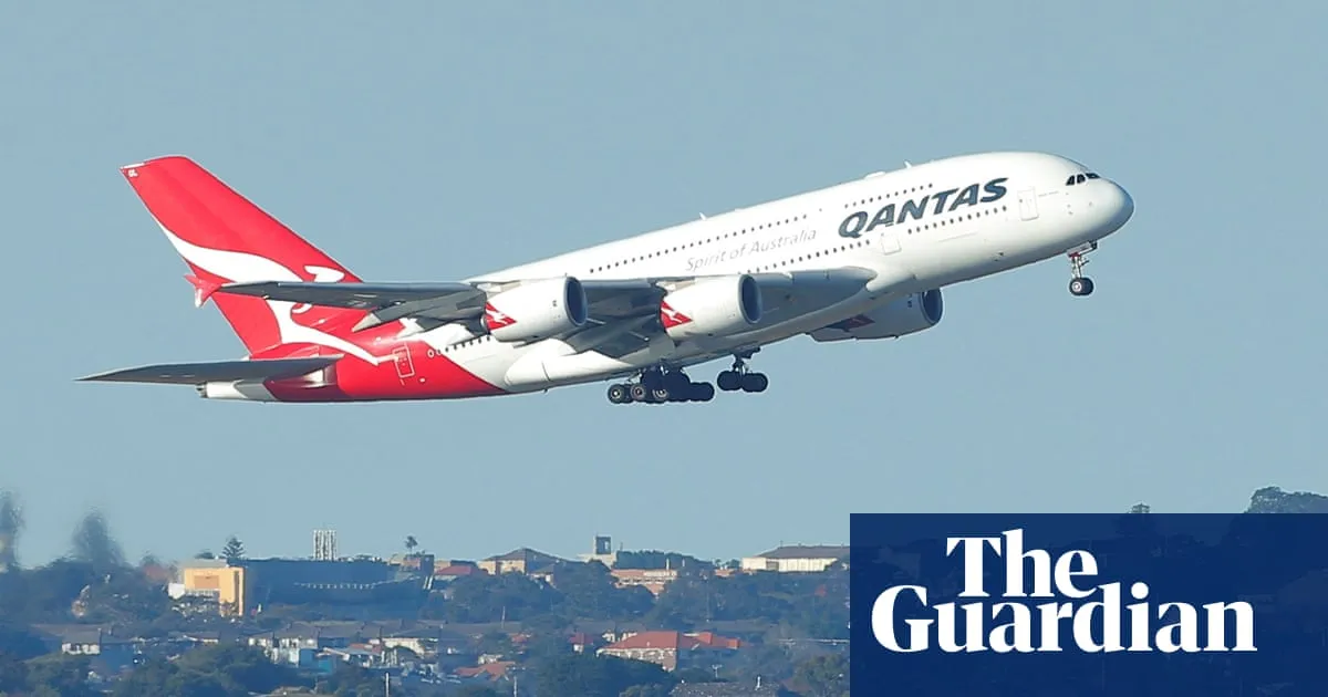 Transport watchdog investigates third near miss at Sydney airport