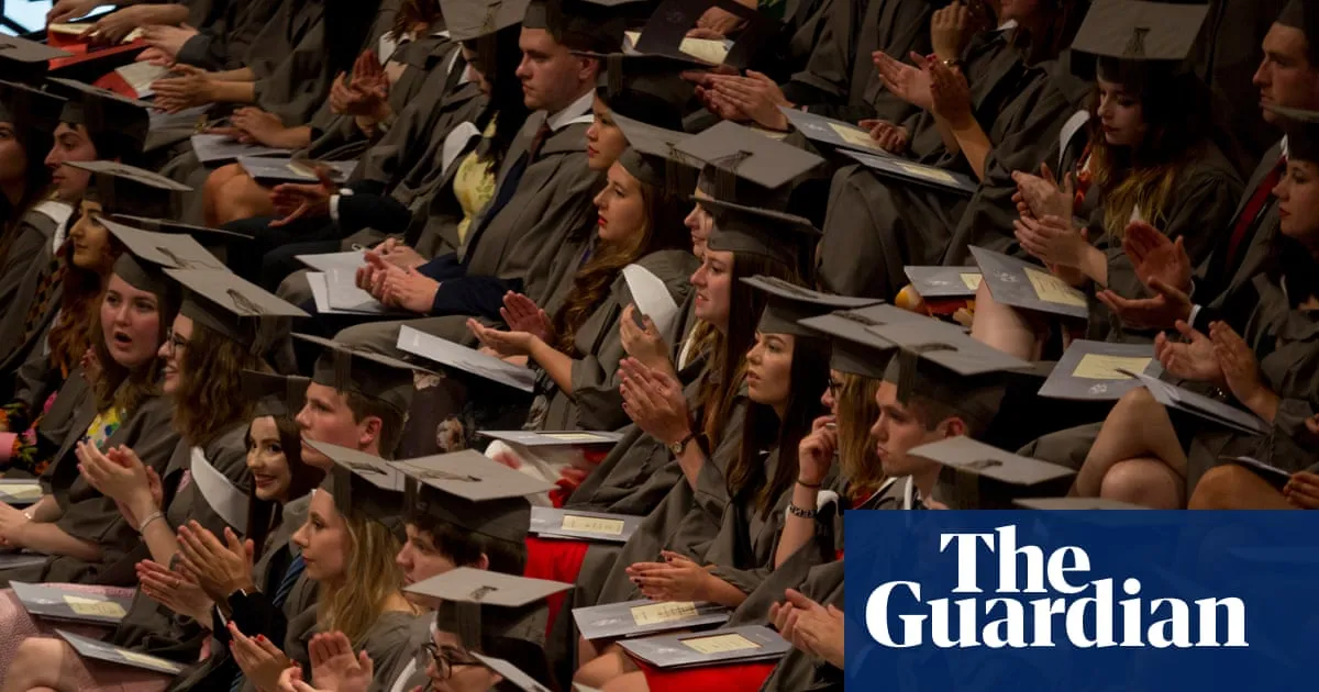 UK universities face ‘financial crisis’ amid collapse in international students