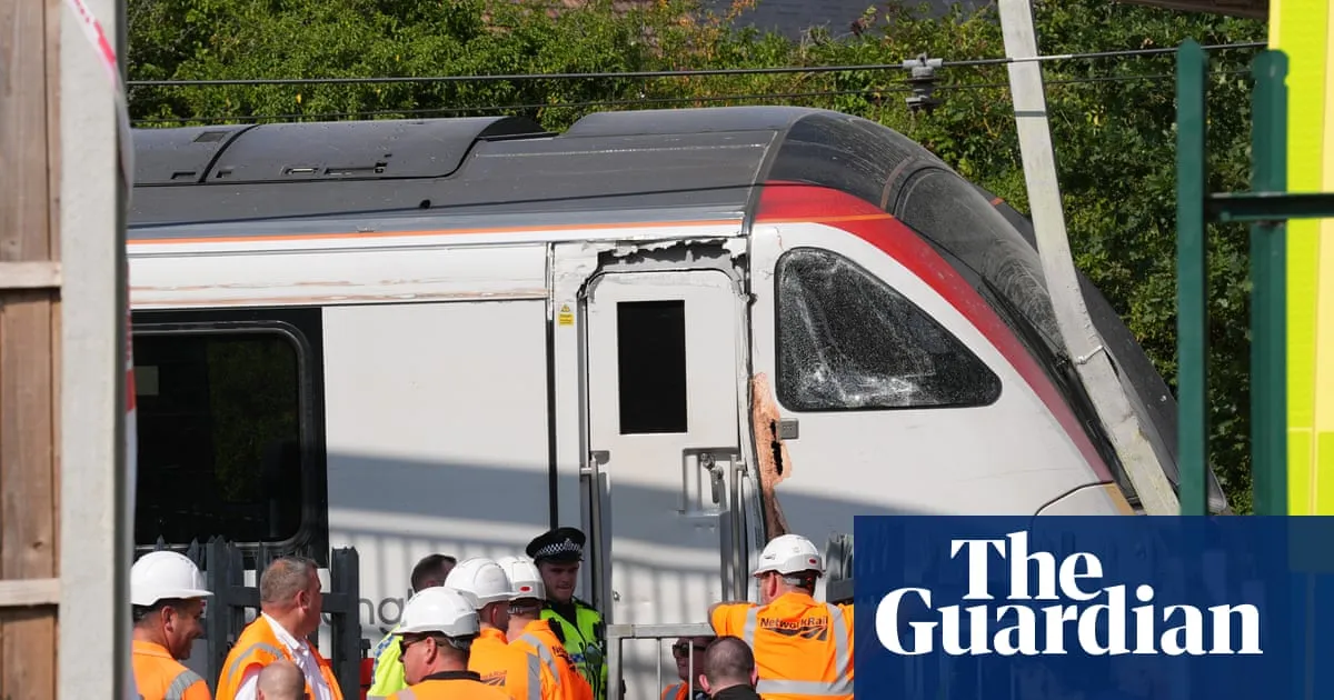 National Rail acknowledges ‘exceptional challenges’ of extreme heat after second train derailment in 24 hours