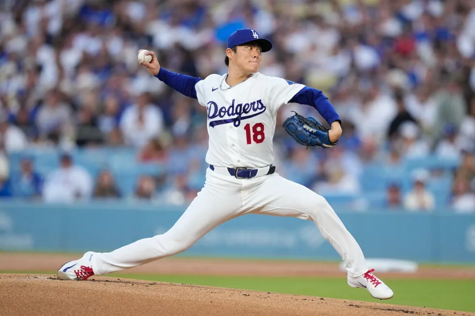 Yoshinobu Yamamoto helps the Dodgers beat the NL-leading Brewers 3-1