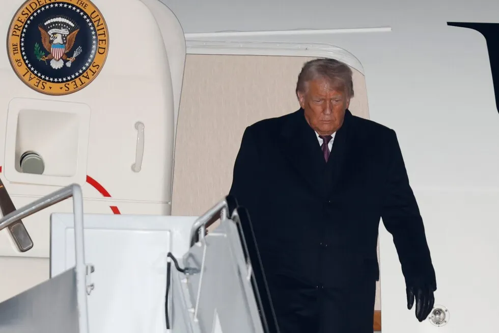 Trump threatens Canada with 100% tariffs over its new trade deal with China