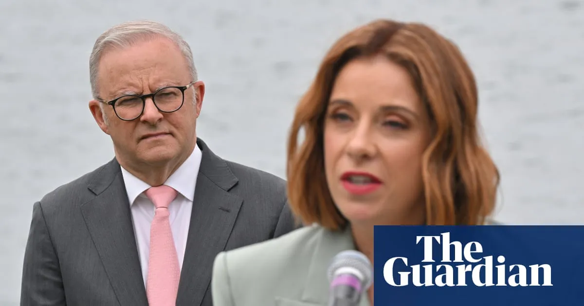 Labor pledges opt-out register for online gambling ads akin to Do Not Call register for spam calls