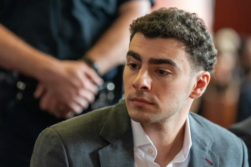 Luigi Mangione’s state murder trial postponed indefinitely amid double jeopardy fight