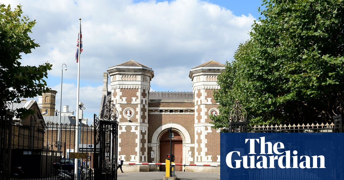 Protesters supporting Palestine Action hunger striker arrested outside prison