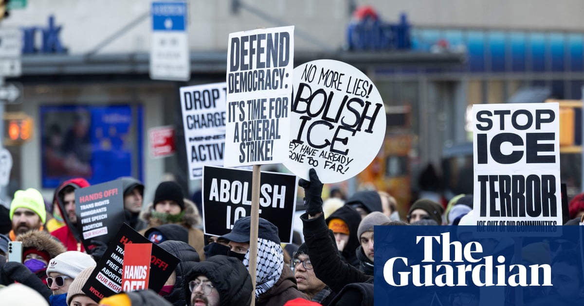 Large protests spread across US after Alex Pretti fatally shot by federal agents