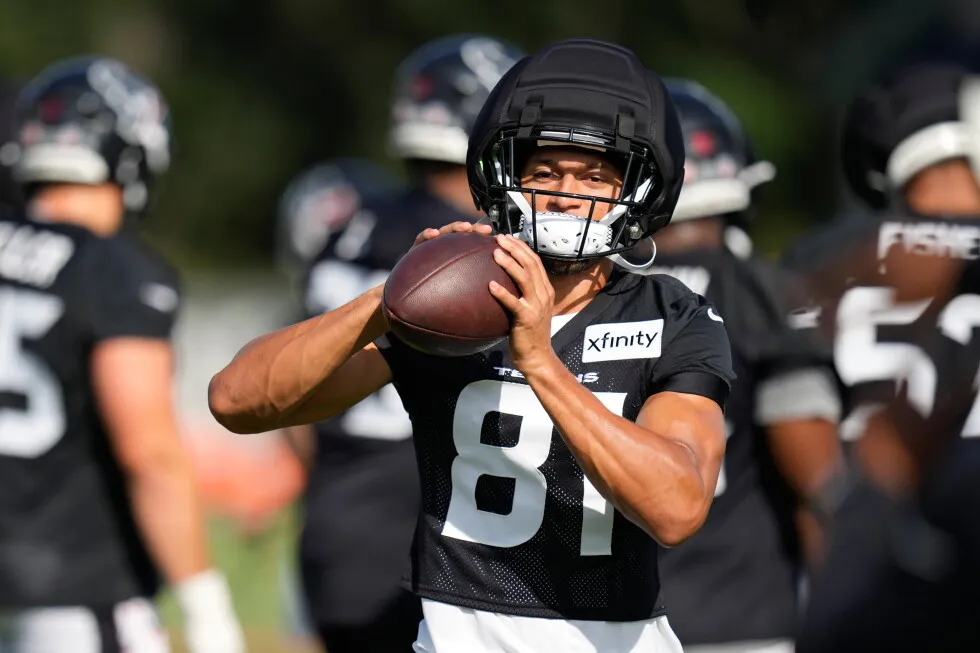 Texans receiver Jayden Higgins is out for the season with a torn ACL, AP source says