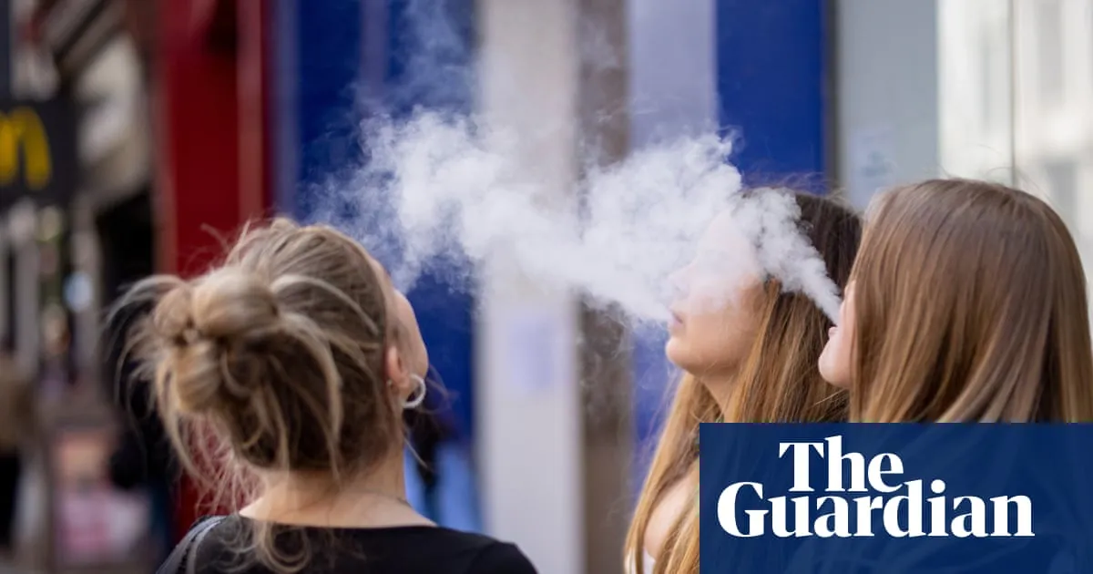 Young vapers ‘at risk of breathing problems and becoming smokers’