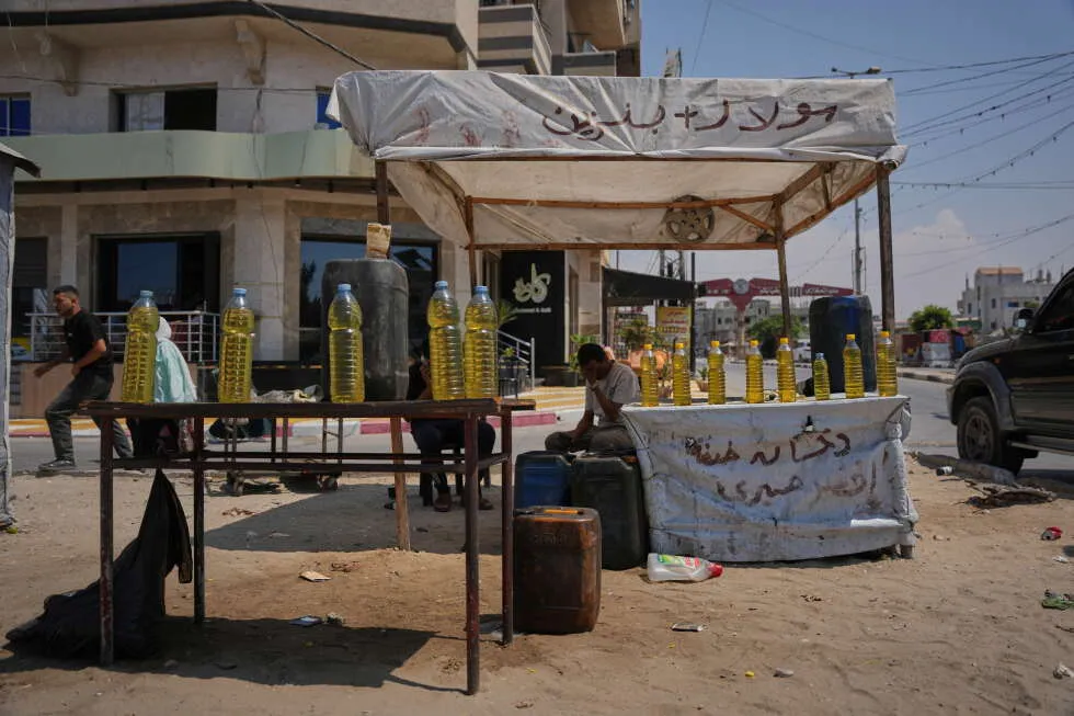 Smuggling in Gaza: How banned goods make it across the border and millions of dollars change hands