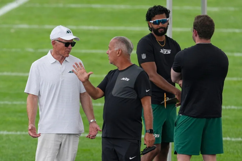New York Jets owner Woody Johnson acquires stake in F1 team Aston Martin