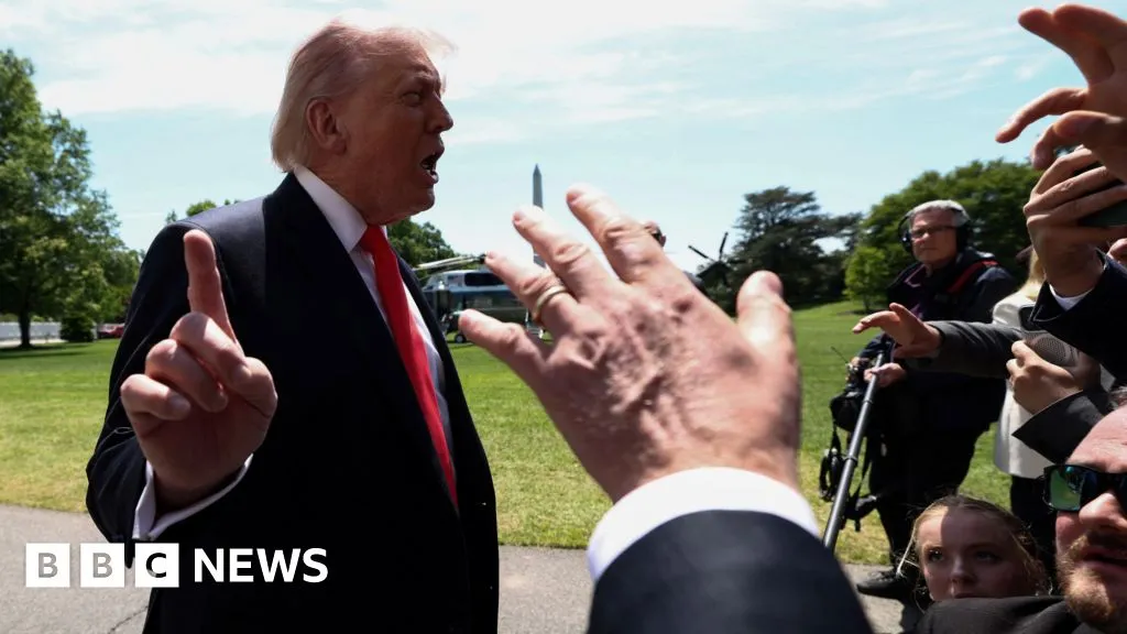 'Quiet, quiet, quiet!' - What triggers Trump to shut down reporters?