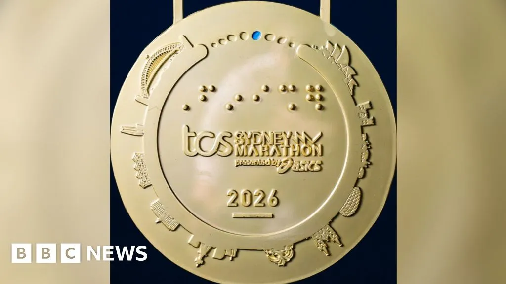 Sydney Marathon medal mistakenly depicts Munich stadium