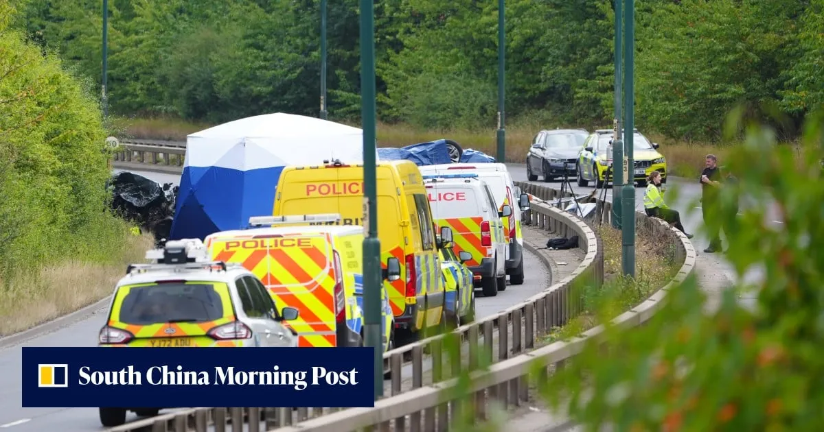 7 dead in UK after vehicle travelling in wrong direction hits police car