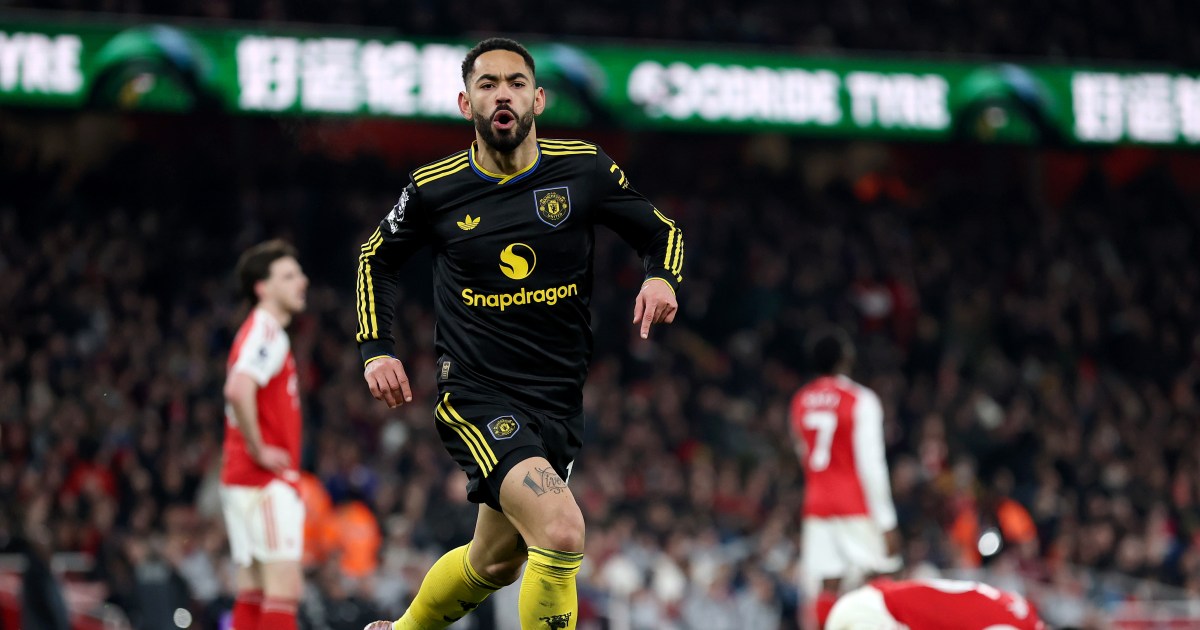 Manchester United dent Arsenal’s title bid with dramatic 3-2 win