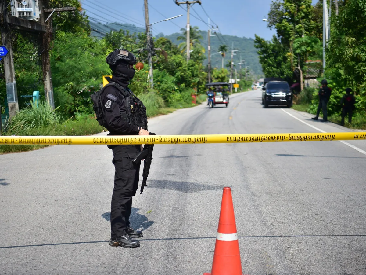 Dozens of attacks in southern Thailand wound three people
