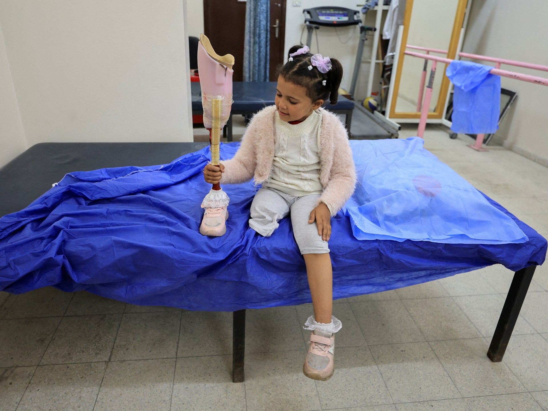 LIVE: Israel sets military budget at $34bn as it keeps attacking Gaza