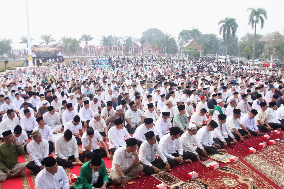 Muslims gather for rain prayers in Indonesia’s wildfire-hit South Sumatra