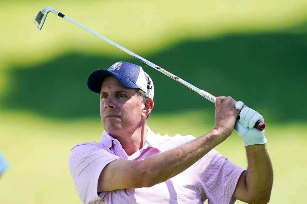Gogel suspended 6 months for betting on golf tournaments he wasn’t playing