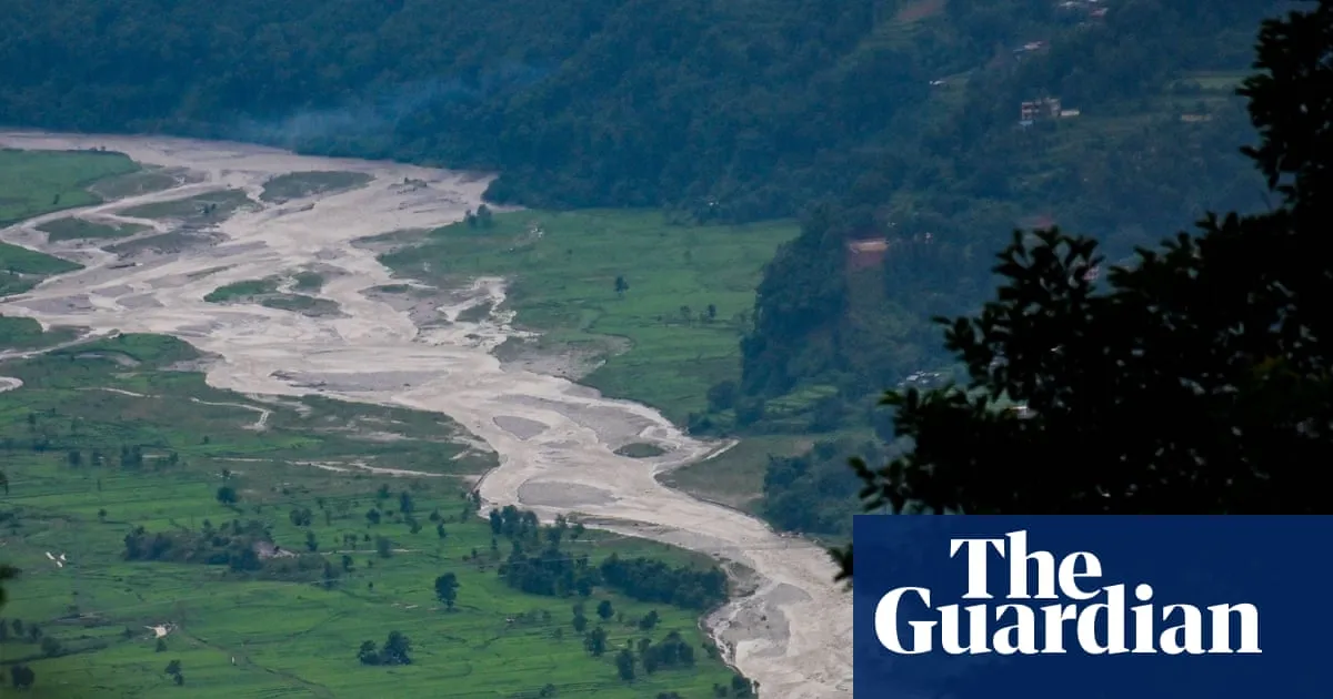 Dozens of Australians believed to be among hundreds of foreign tourists missing in Nepal flash floods