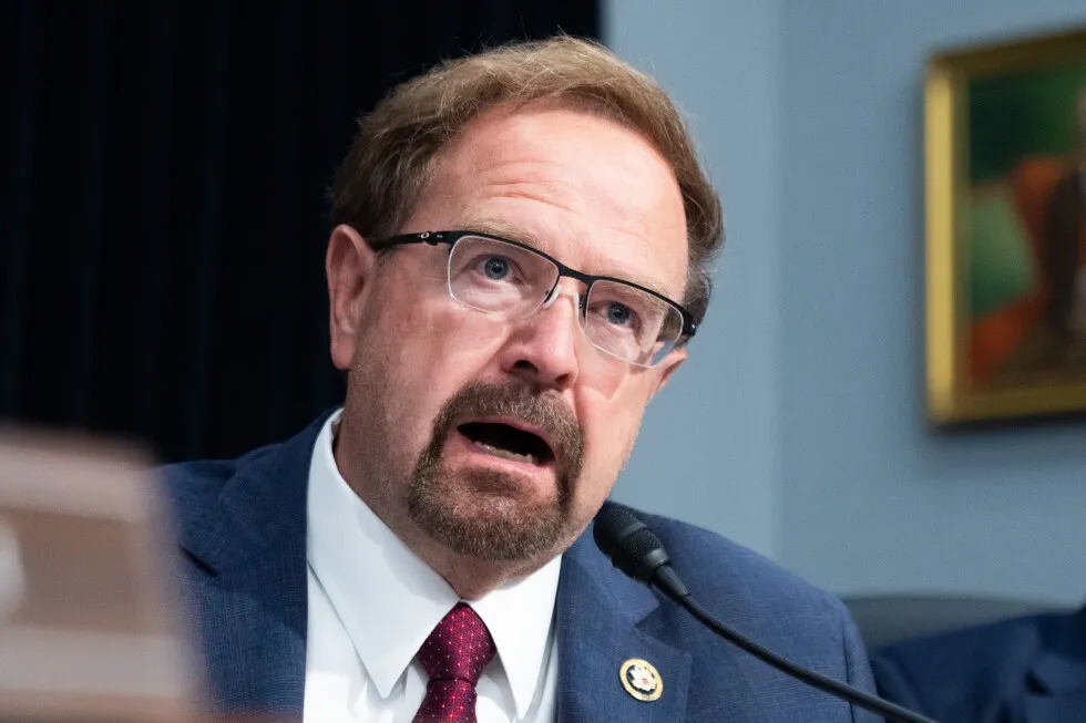 North Carolina congressman Edwards asks House colleagues not to censure him