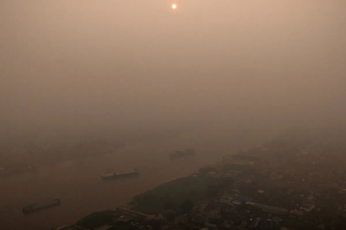 Al Jazeera reporter witnesses wildfire smoke toll on kids inside Indonesia