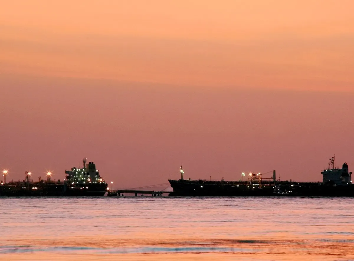 US nears deal to secure stake in Venezuelan oil fields, insiders say