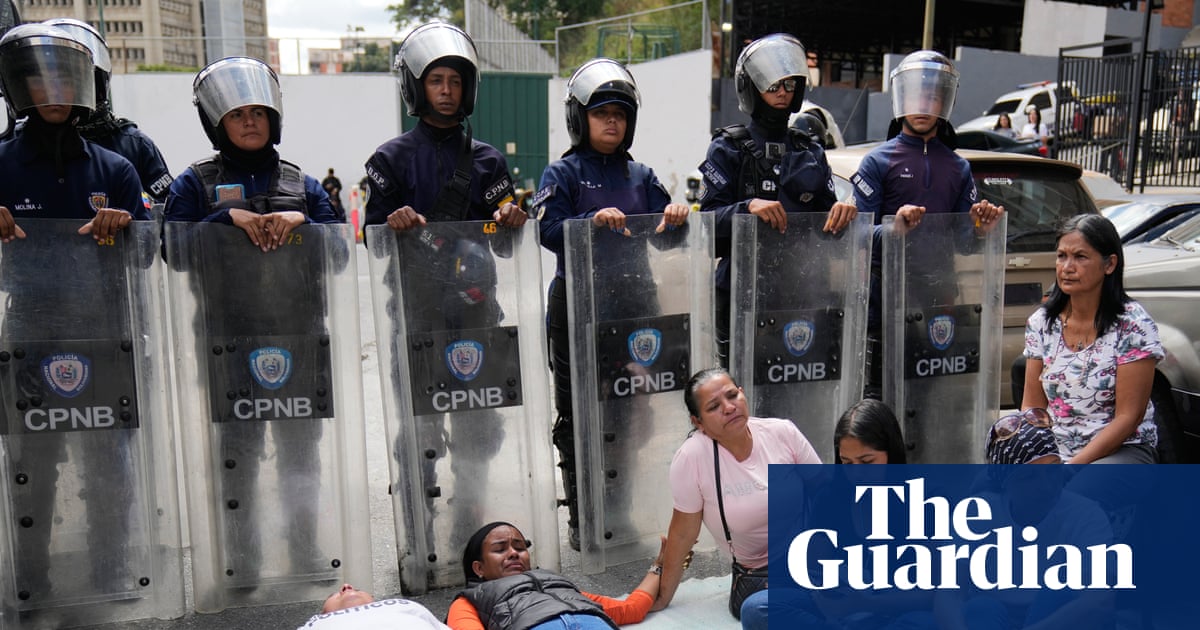 ‘It’s a farce’: families of Venezuela political prisoners still await their release