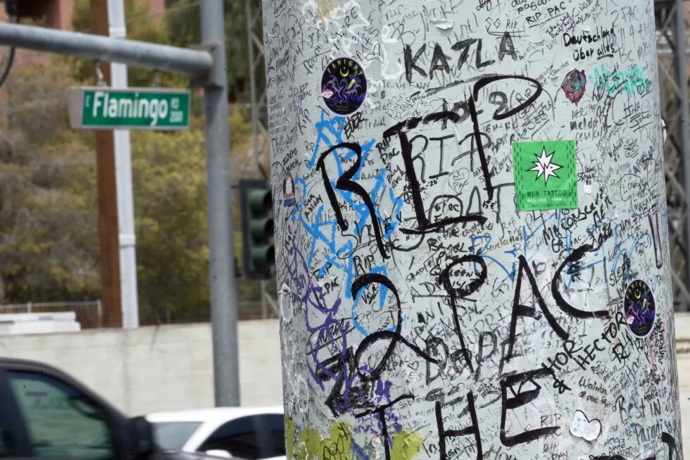 ‘RIP King“: Fans pay respect to Tupac Shakur, hope for justice as murder trial nears the end