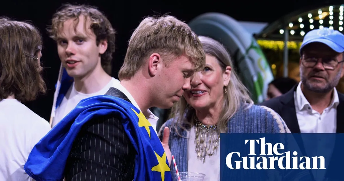 Iceland appears to have rejected EU accession talks in referendum, reports say