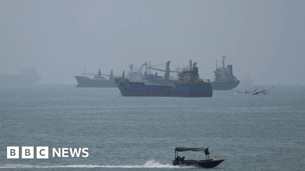 US strikes Iranian launchers on Larak Island in first known attack in weeks