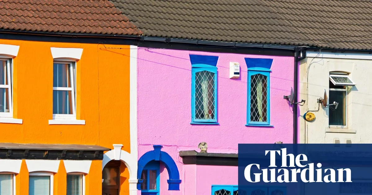 UK house prices rise for first time since April, says Nationwide