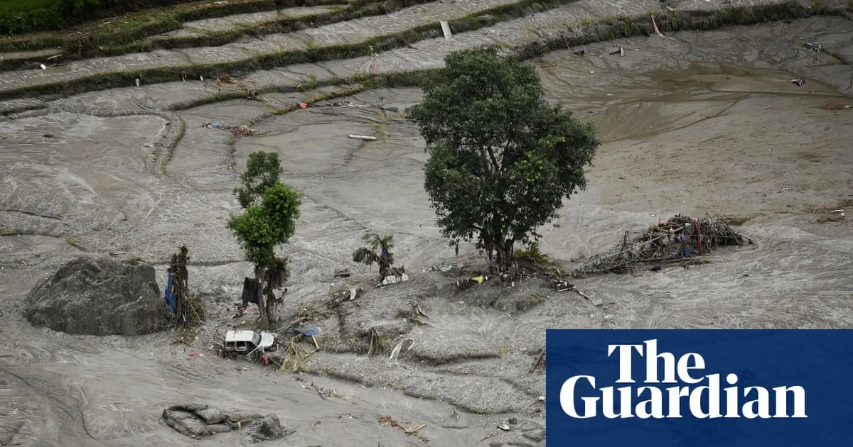 Nepal-Tibet flood deaths pass 1,000 as police ask relatives for DNA to identify victims