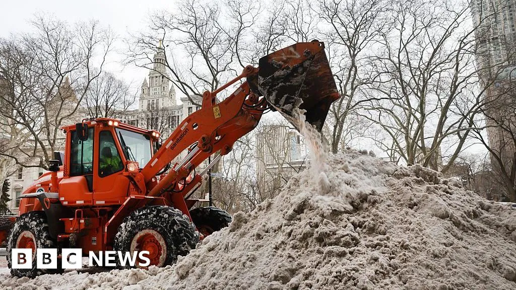 Deadly US winter storm leaves flights delayed and thousands without power