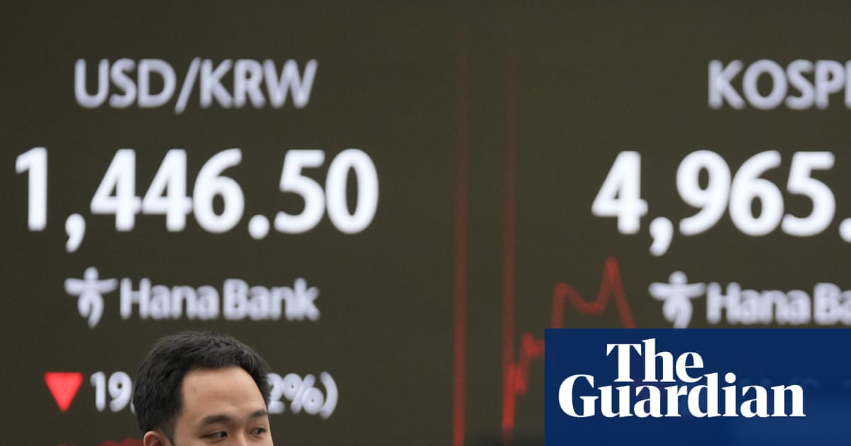 Trump says he will impose new tariffs on South Korea as he criticises delays in trade deal