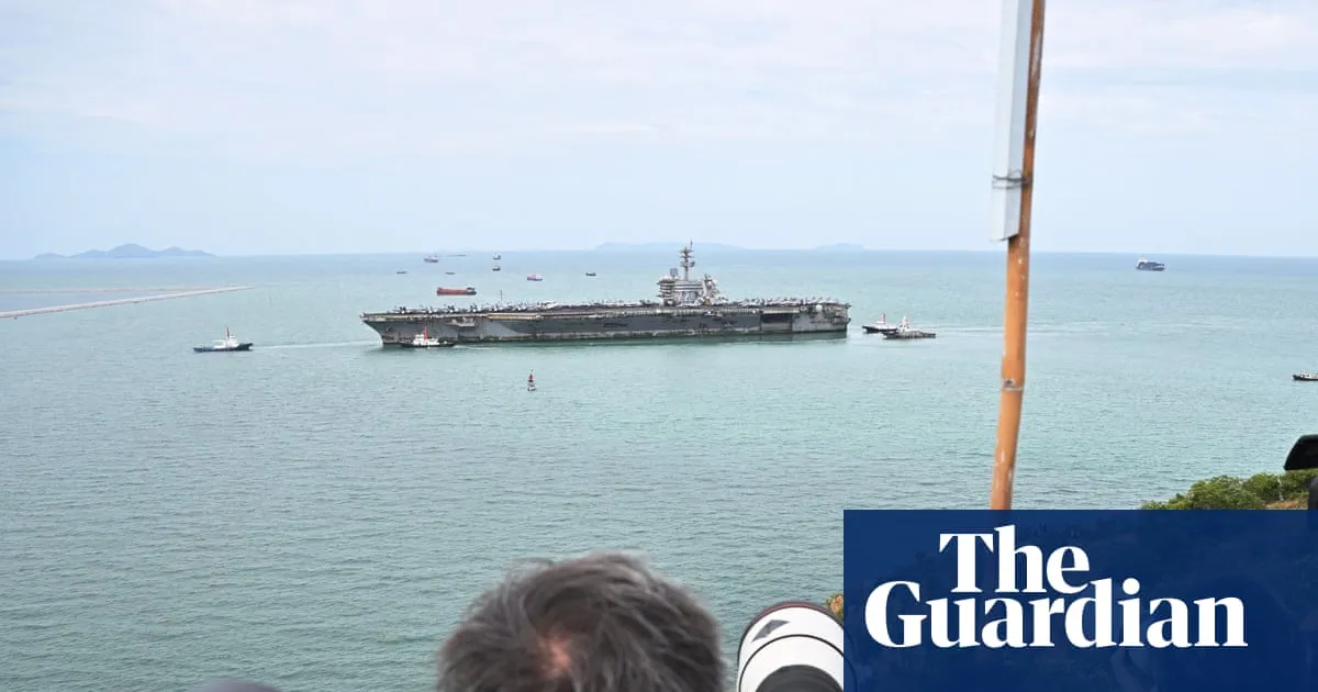 USS Abraham Lincoln arrives at Thai port after gruelling 270 days at sea