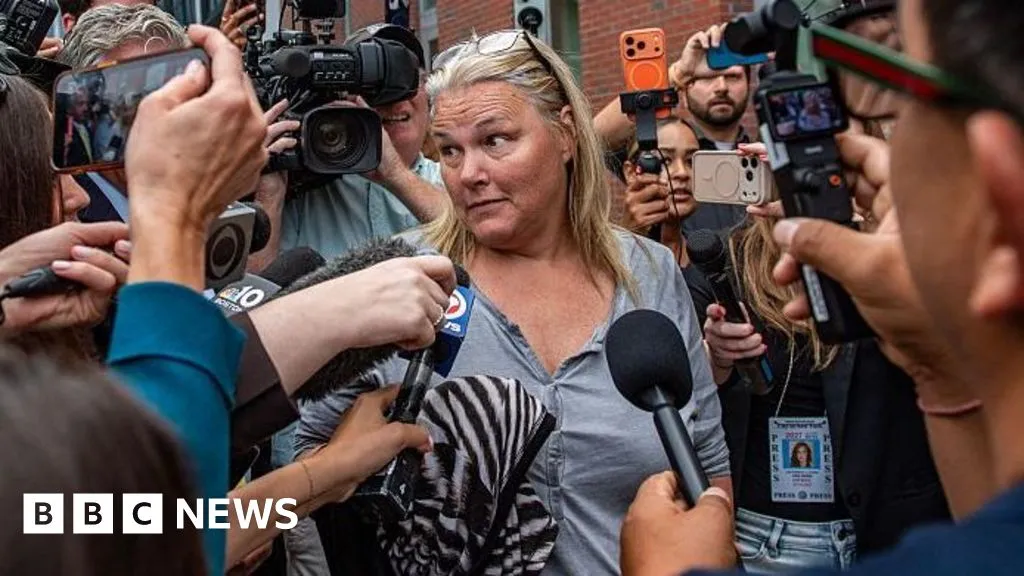 Woman charged with juror intimidation in Lindsay Clancy trial 