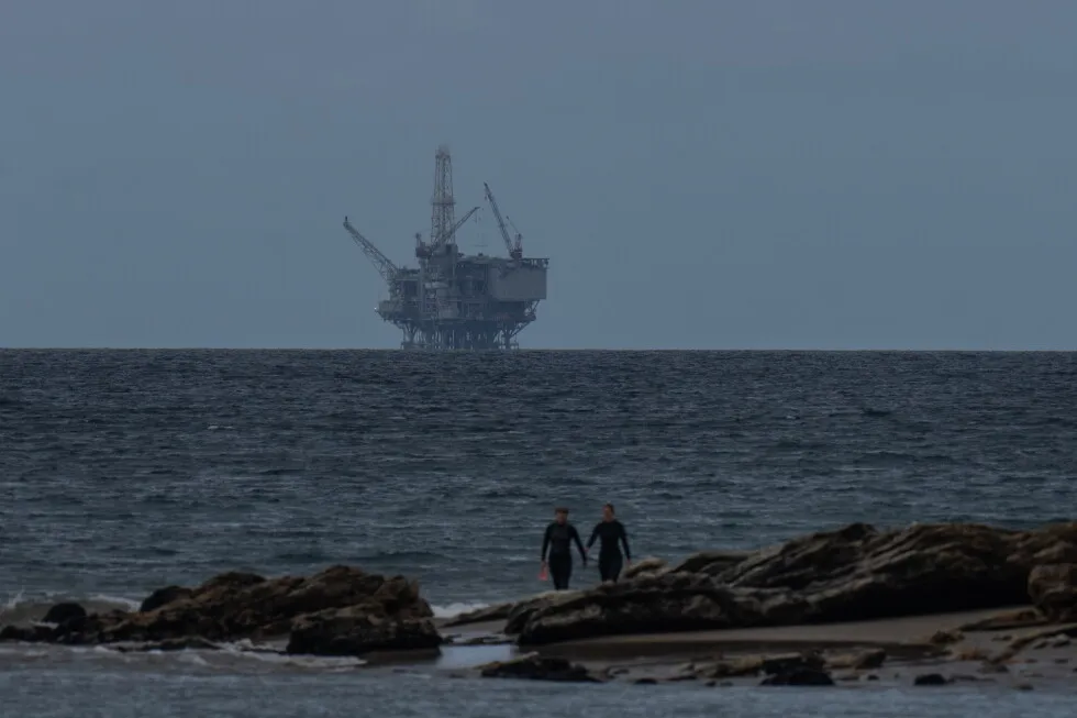 Trump administration ratchets up its fight to get more oil flowing from California