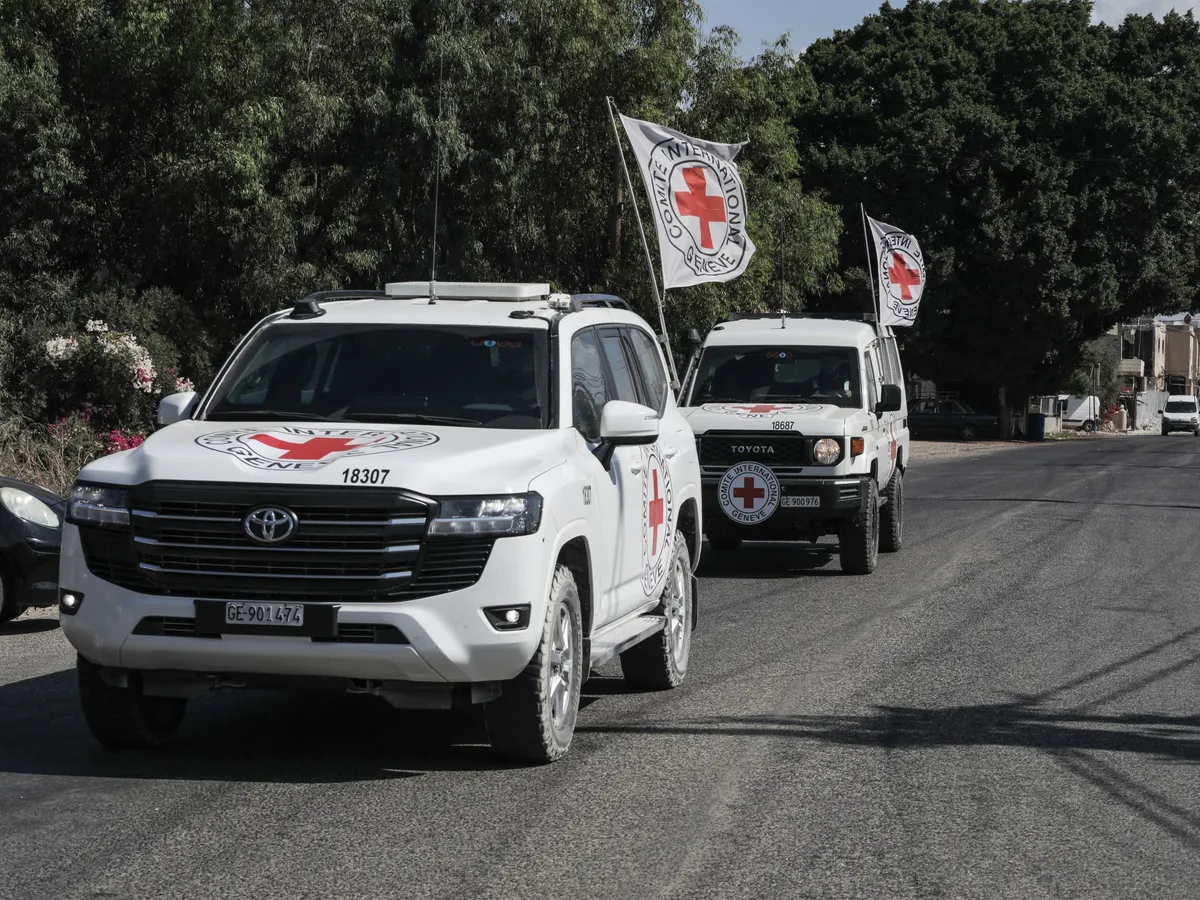 Israel frees four more Lebanese prisoners in Red Cross-mediated handover