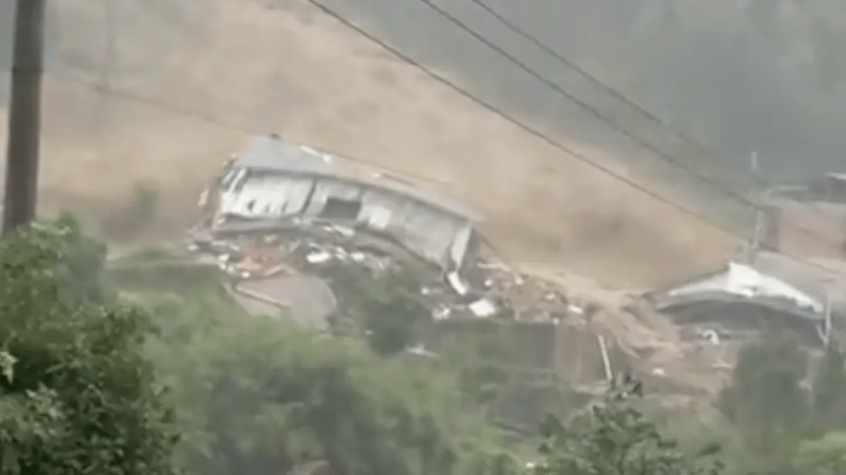 Mudslide in eastern China kills one, leaves 11 missing