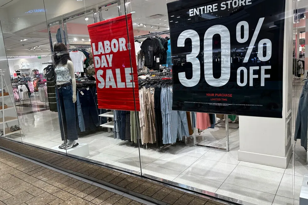 What’s open on Labor Day? Most retailers. Closed? Government, banks and the stock market.