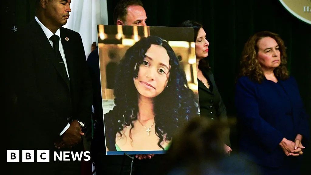 Family of killed teen call for death penalty in D4vd trial
