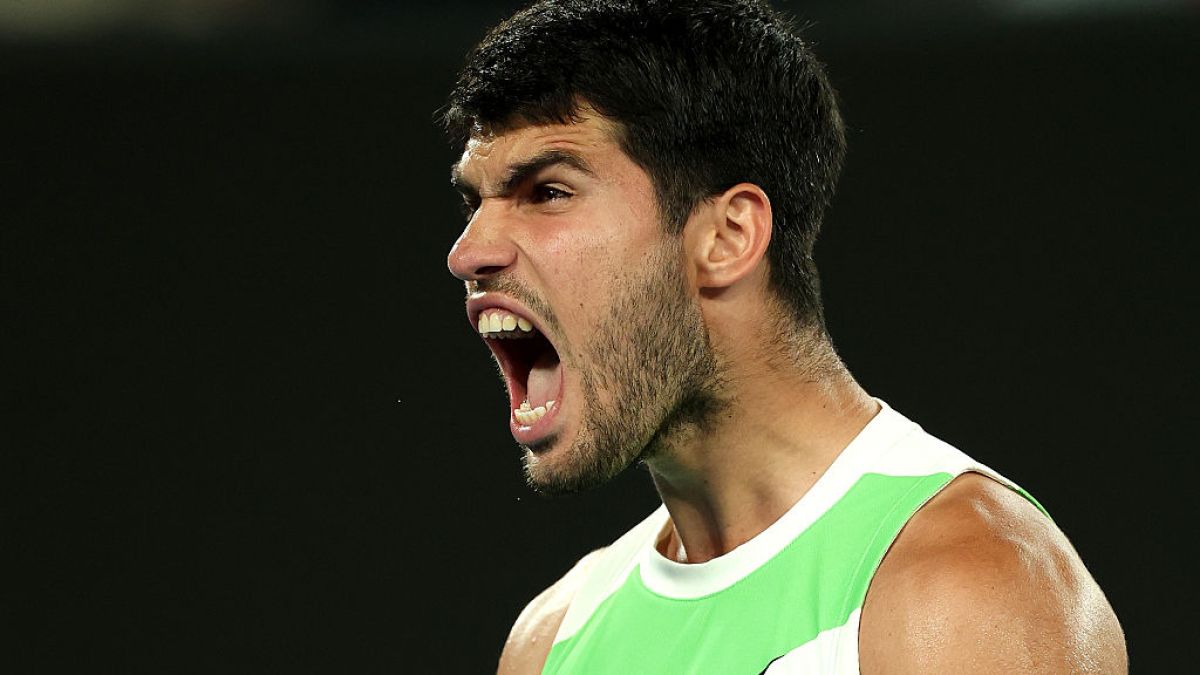 Alcaraz crushes de Minaur to reach Australian semis; Svitolina beats Gauff