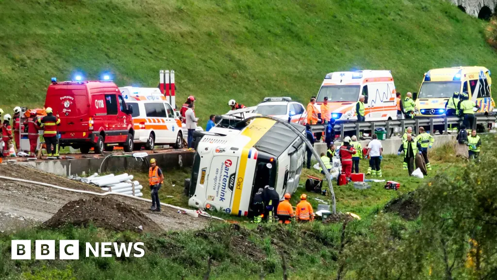 Coach crash kills several people in Swiss Alps