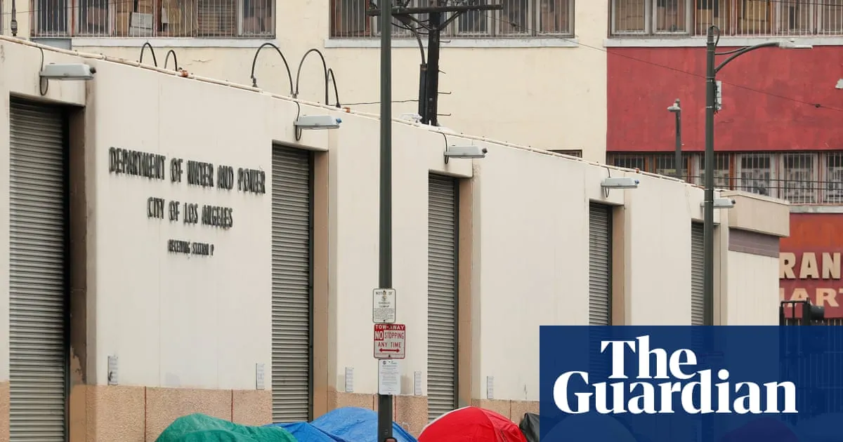 California petition worker arrested for allegedly paying people to forge voter signs