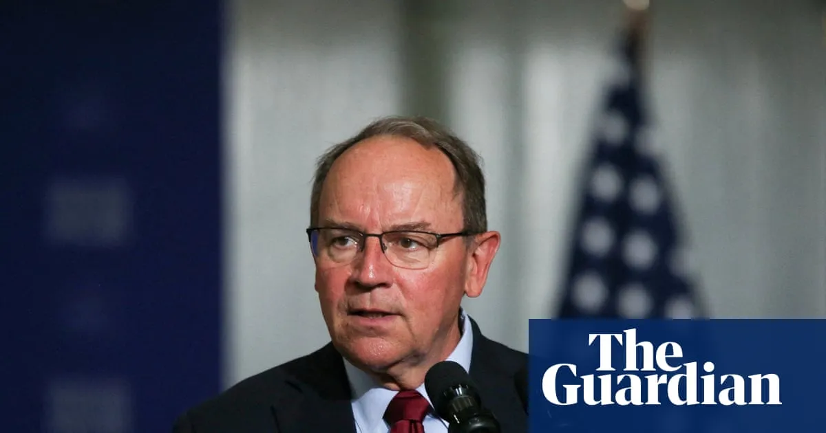 Wisconsin congressman swims to safety after plane makes emergency landing in lake